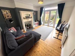 Photo 16- click for photo gallery